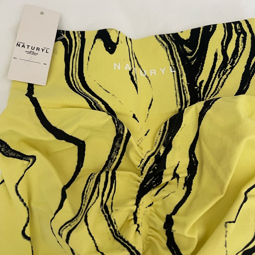 Naturyl scrunch booty legging by Niykee Heaton